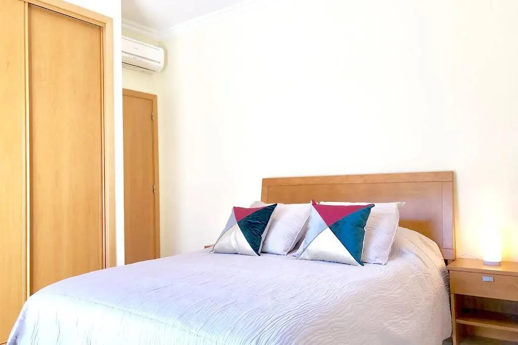 Апартаменты Albufeira L Amazing Terrasse With Jacuzzi Encosta Da Orada
